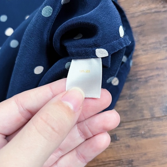 Kate Spade • Lynette Blouse silk polka dot navy blue ruffle collar bow tie neck - Picture 12 of 14
